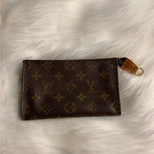 Authentic LV Pochette